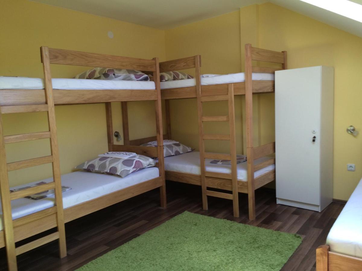 קרפינה Hostel Jedvaj מראה חיצוני תמונה