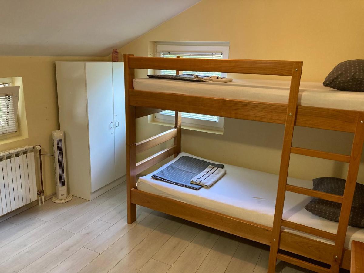 קרפינה Hostel Jedvaj מראה חיצוני תמונה