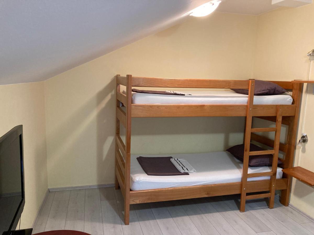 קרפינה Hostel Jedvaj מראה חיצוני תמונה