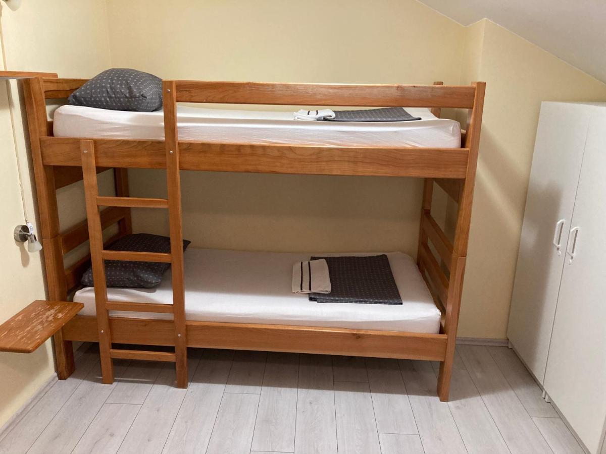 קרפינה Hostel Jedvaj מראה חיצוני תמונה